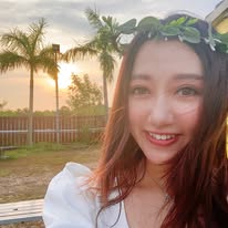 Gloria Chau