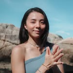 Christine Sit｜Yoga Teacher 